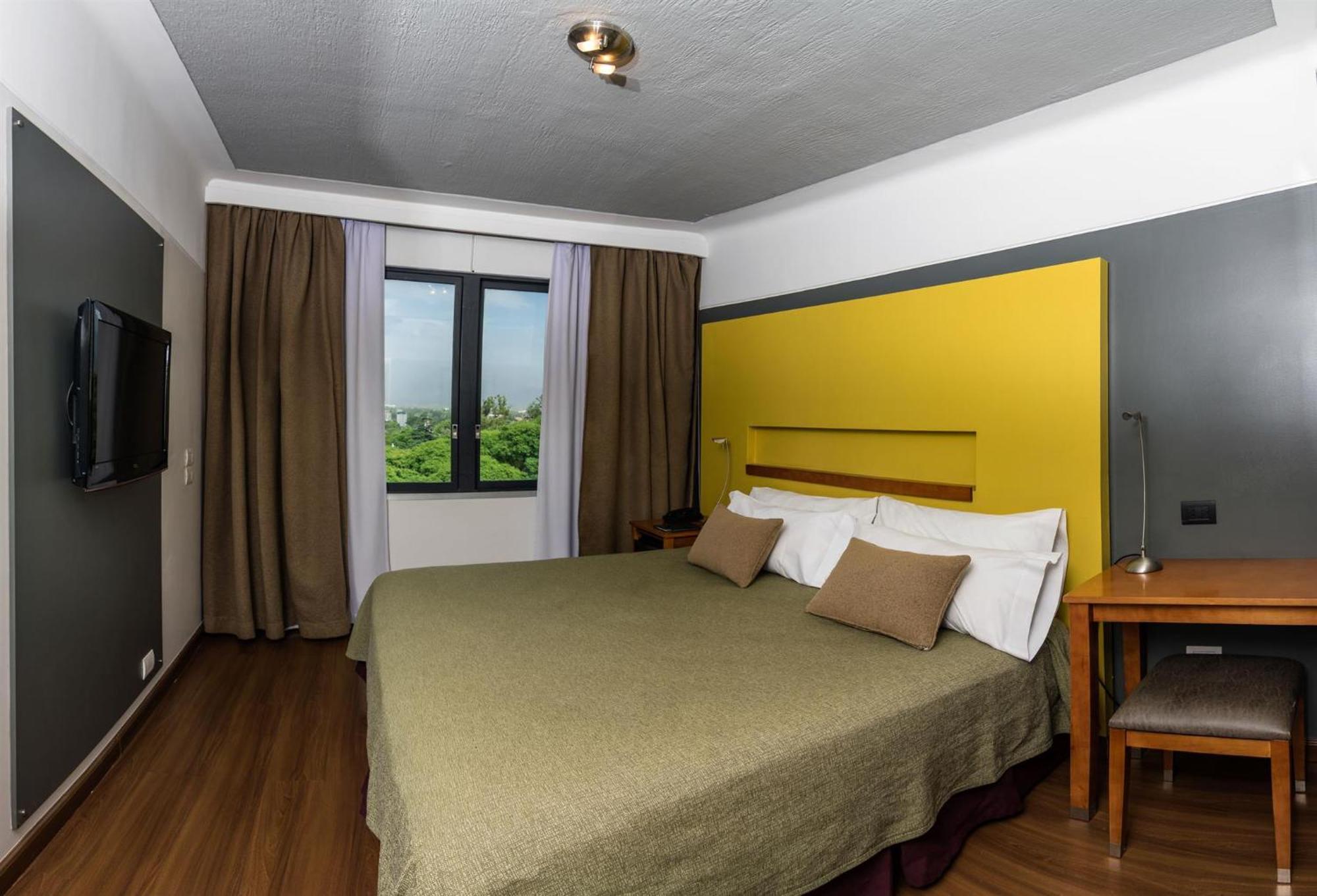 Hotel Raices Aconcagua Mendoza Buitenkant foto